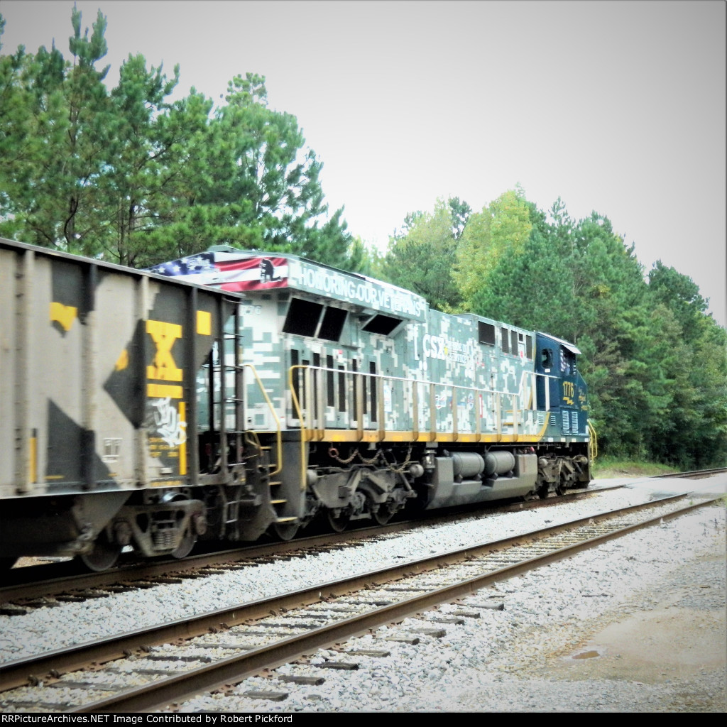 CSX 1776 (ES44AC) 